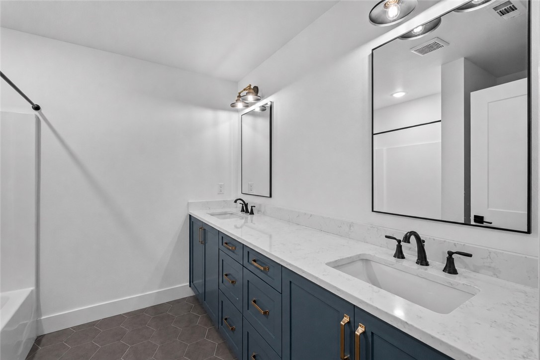 Cobble Creek Sub Rogers - Residential