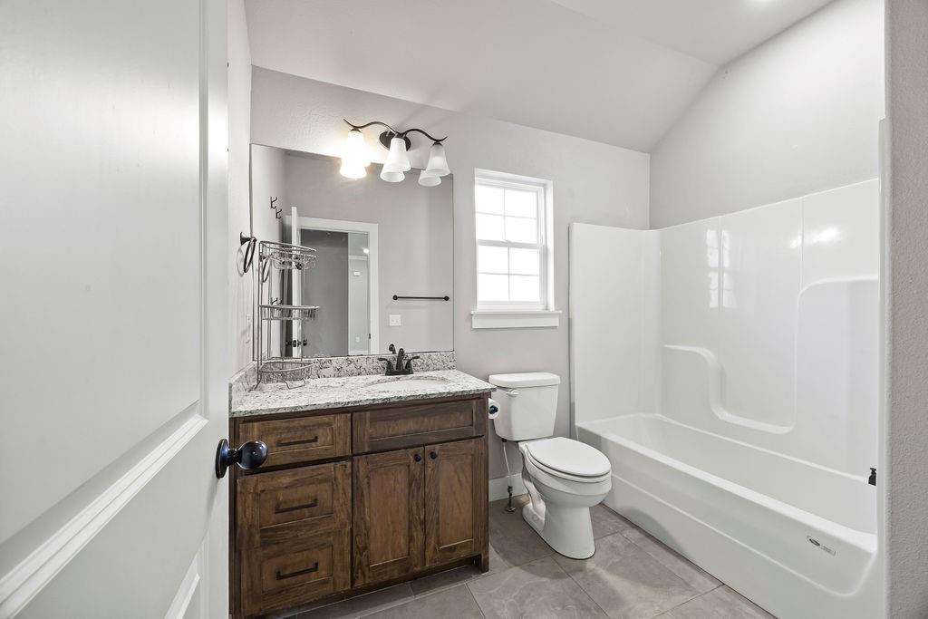 Hickory Meadows Sub Ph 1 - Residential Lease