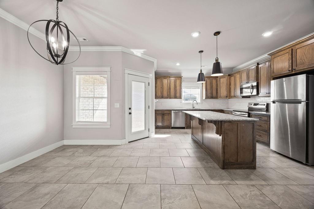 Hickory Meadows Sub Ph 1 - Residential Lease