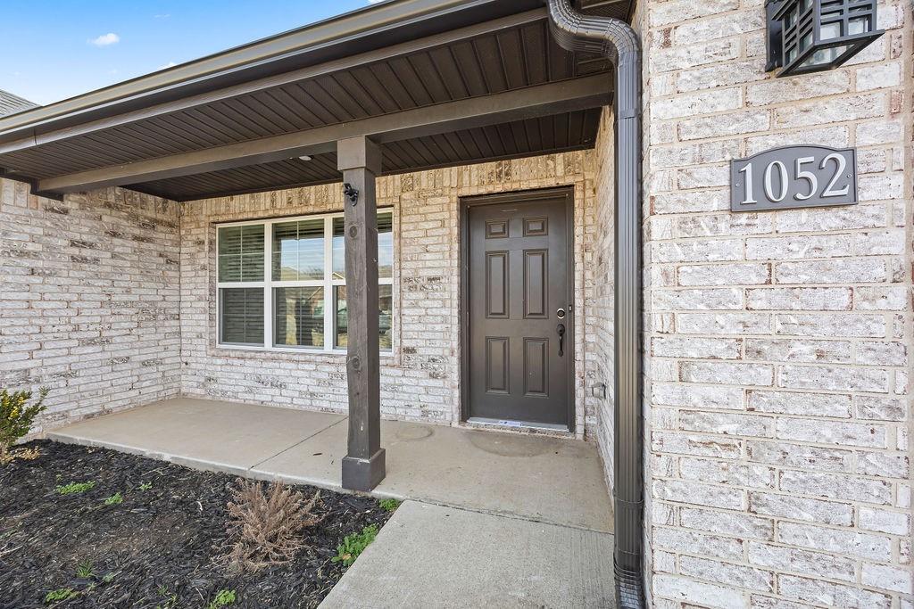 Hickory Meadows Sub Ph 1 - Residential Lease