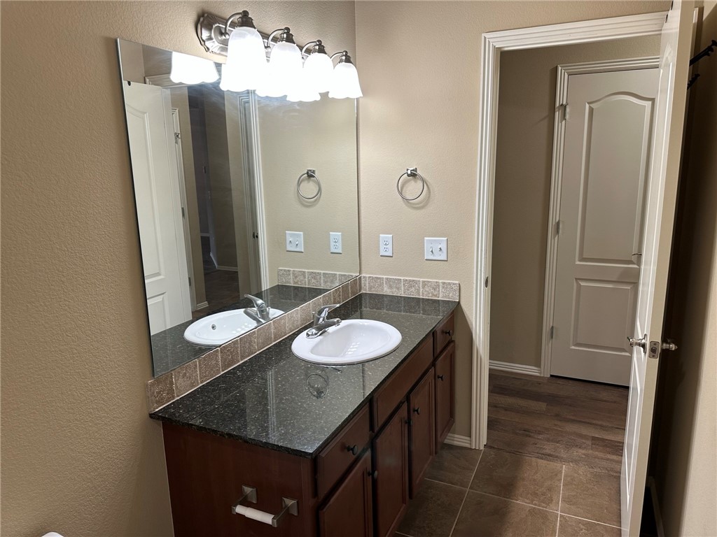 Blueberry Meadows - Residential Lease