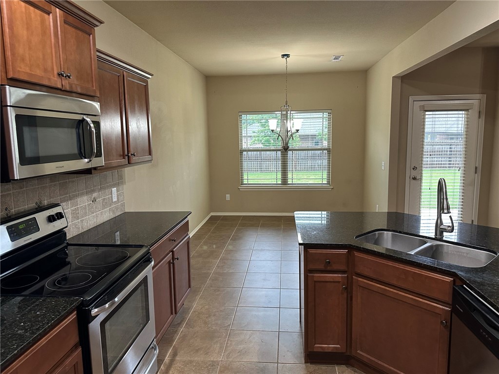 Blueberry Meadows - Residential Lease