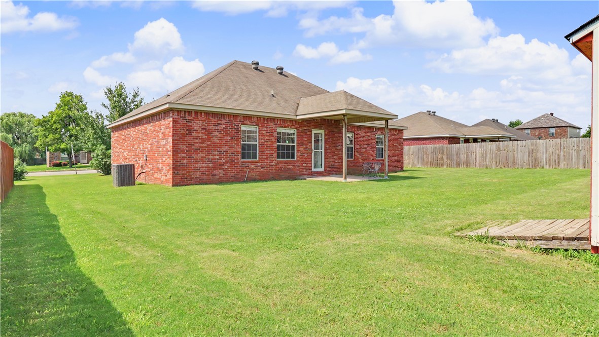 Lakewood Crossing Sub Ph 1 Rogers - Residential