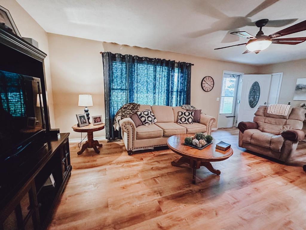 Bergman City Acreage - Residential