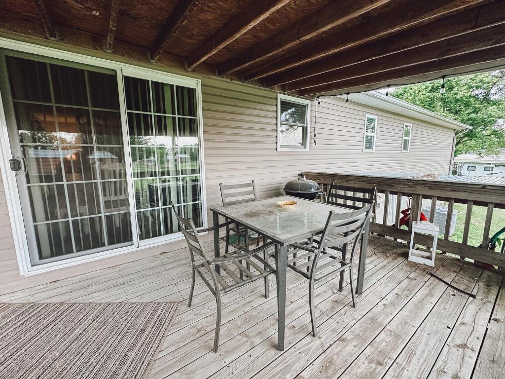 Bergman City Acreage - Residential