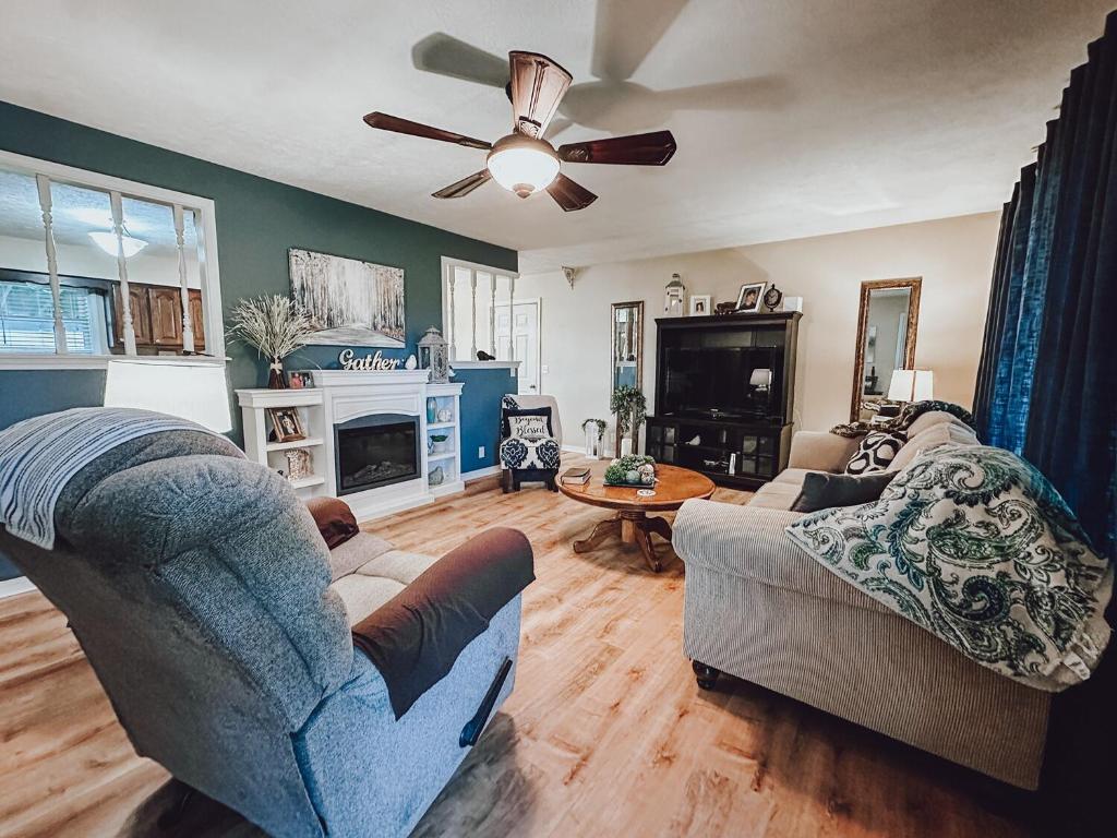 Bergman City Acreage - Residential