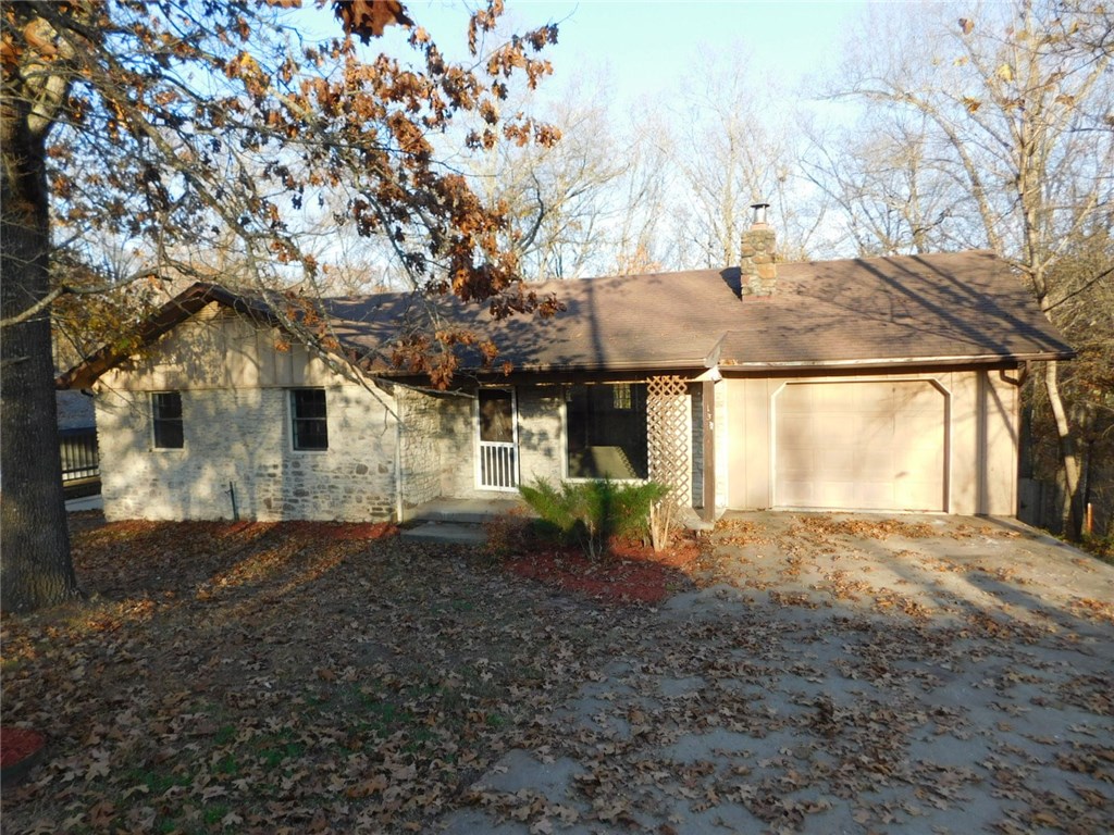 This home features 3 bedrooms and 3 baths with a one car garage. Native stone, wood burning fireplace in living area. Open floor plan. Walk-out basement has a bedroom, full bath and a family/bonus room. Chain link fence backyard. Large storage room off the garage. Fannie Mae Property.