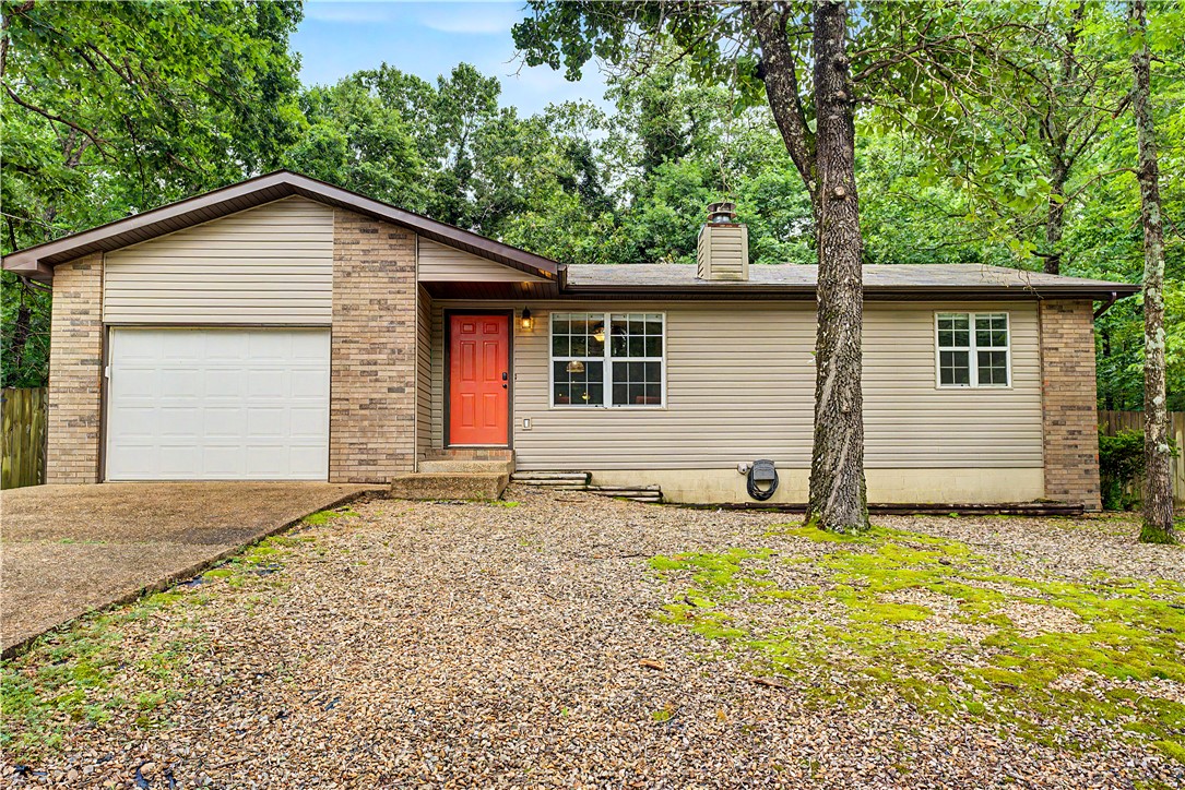 Surround yourself in Bella Vista with world class mountain biking trails, OZ Trails Bike Park, lakes and many more outdoor amenities. This charming 2 bedroom, 2 bath home is in the perfect location with a bike trail right in your backyard! The whole home has been updated and move-in ready. Sit out on the peaceful screened back porch while watching wildlife all around you. All furnishings are negotiable. This home has also been a successful short and mid-term rental for the last 5 years.