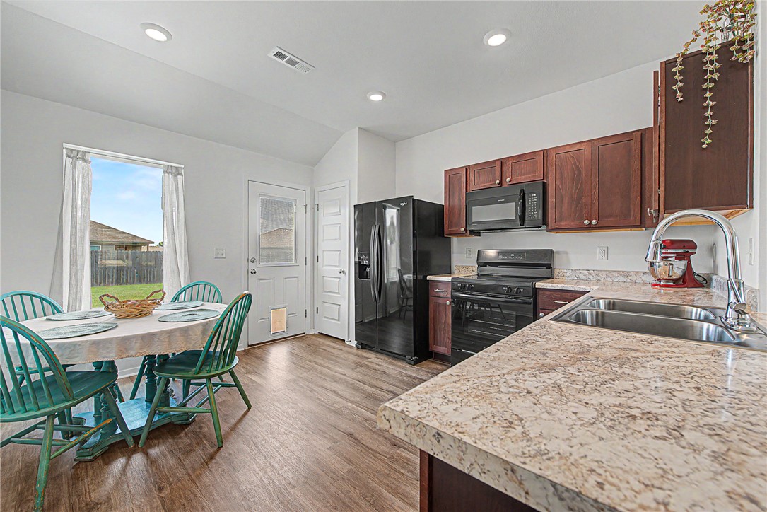 Walnut Hill Sub Ph Iv Pea Ridge - Residential