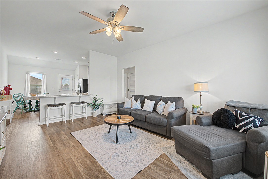 Walnut Hill Sub Ph Iv Pea Ridge - Residential