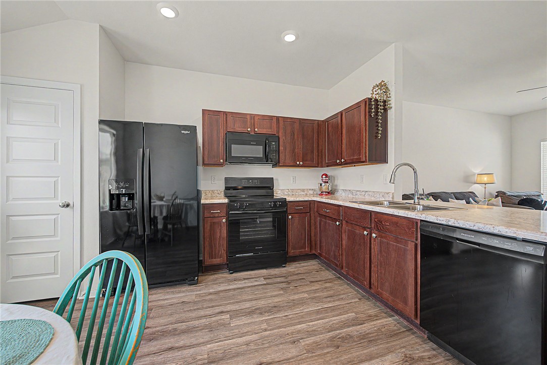 Walnut Hill Sub Ph Iv Pea Ridge - Residential