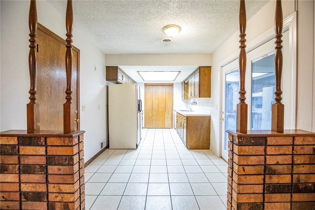 Park Hill Sub Rogers - Residential Lease
