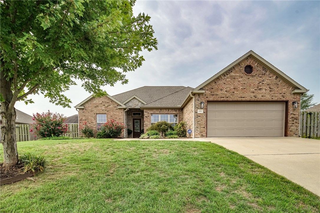 SIENNA AT COOPER'S FARM PH 1B-CENTERTON - Residential