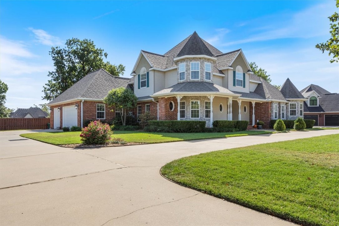 Welcome to this stunning 2-story, 3745 sq. ft. home nestled on 1.13 acres in the highly sought-after Manors subdivision. Built by renowned builder Vance Putkamer, this single-owner residence offers luxury living with a well-thought-out floor plan.
The home boasts 4 spacious bedrooms, including a primary suite conveniently located on the main level, as well as a bedroom or office.  The large master suite features a luxurious bathroom with dual vanities, a soaking tub, and a generous walk-in closet. Upstairs, you'll find three bedrooms. Two are connected by a Jack and Jill bathroom with a convenient layout, perfect for family or guests, and the other has a full bath, which could be an additional master. All bedrooms have walk in closets. This home has all the storage you could need!
Situated on an expansive lot, this property provides both privacy and space for outdoor enjoyment. With its blend of comfort, elegance, and location, this home is a rare find in the coveted Manors subdivision.