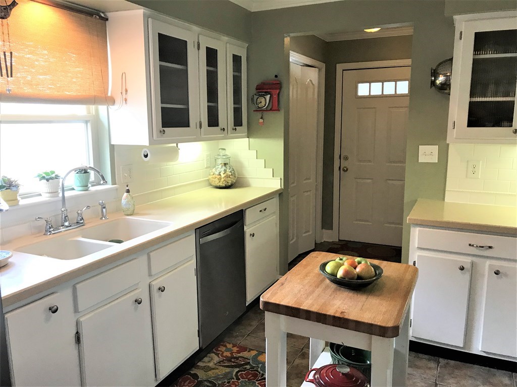 Unit 8 Holiday Island - Residential