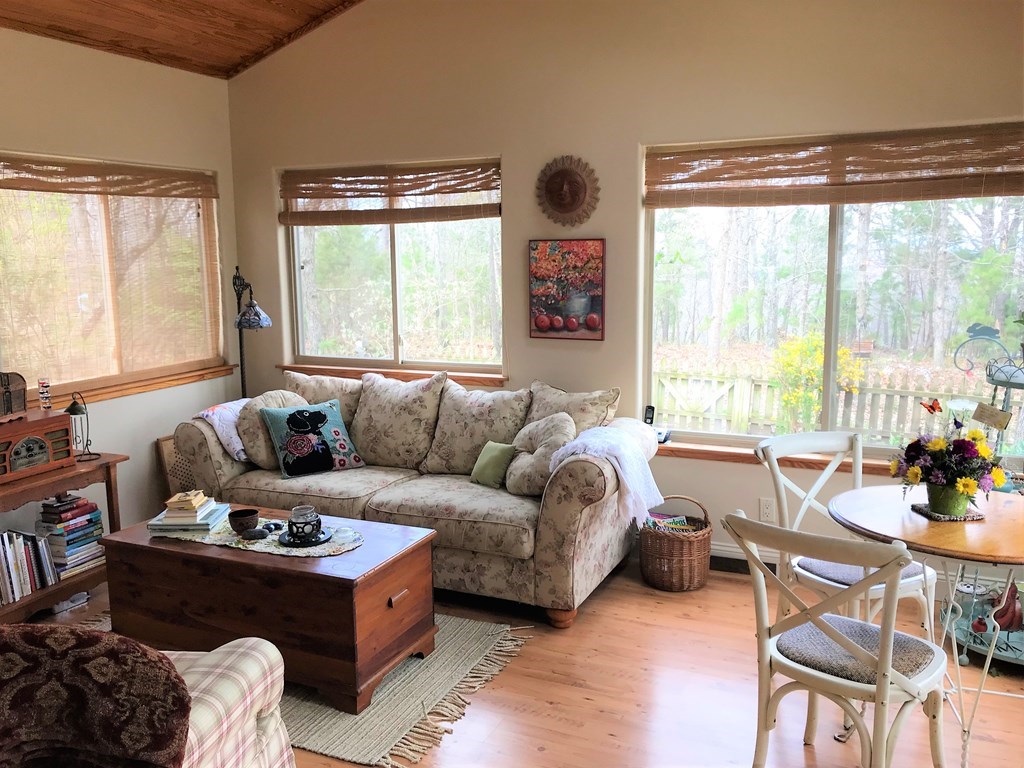 Unit 8 Holiday Island - Residential