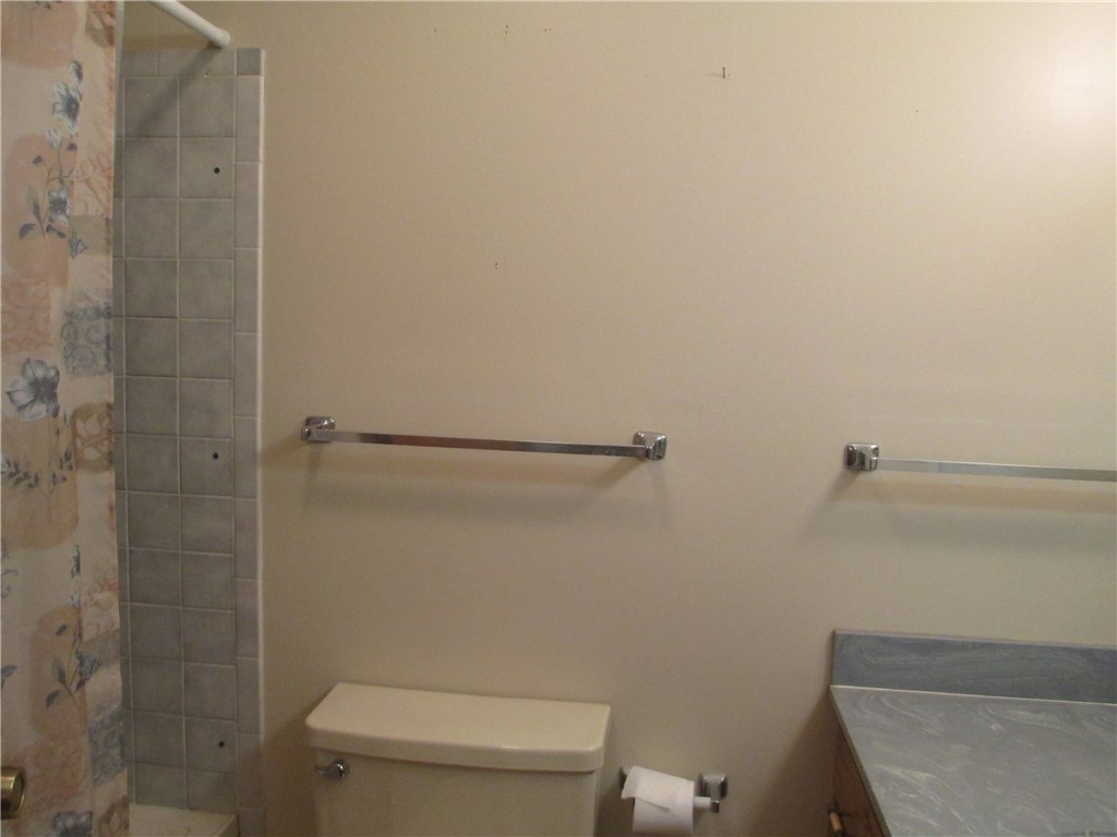 Unit 1C Holiday Island - Residential
