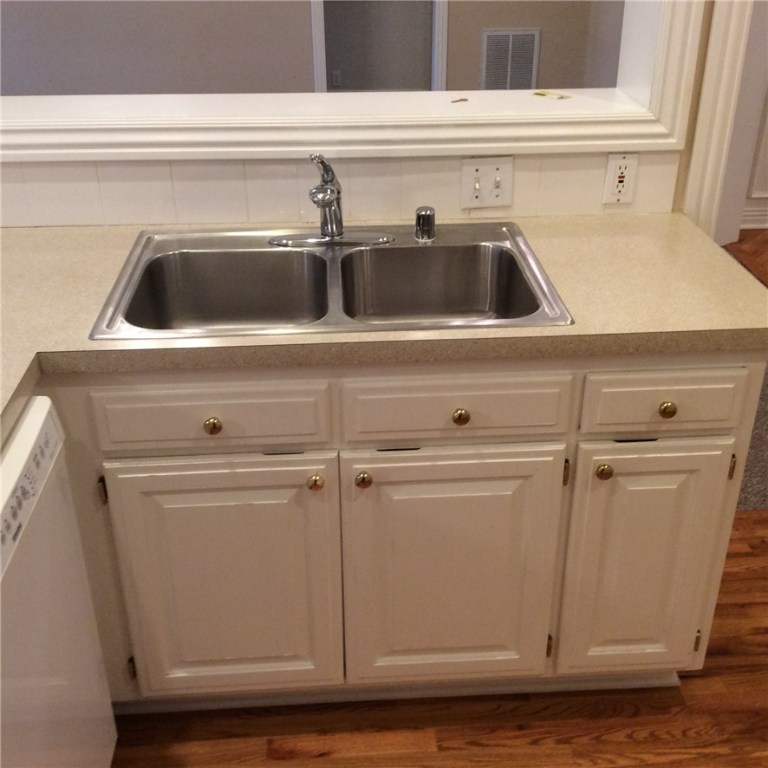 Sturbridge Sub Bentonville - Residential Lease