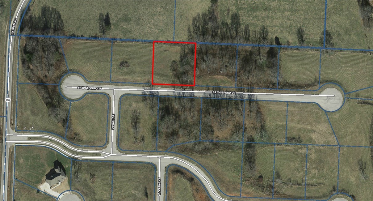 Beautiful parcel, many lots to choose from. Lots range from .075 acres to 1.75 acres. All utilities, paved roads, street lights. This is the most beautiful subdivision in the area.