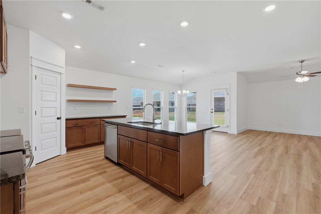 Deere Creek - Residential Lease