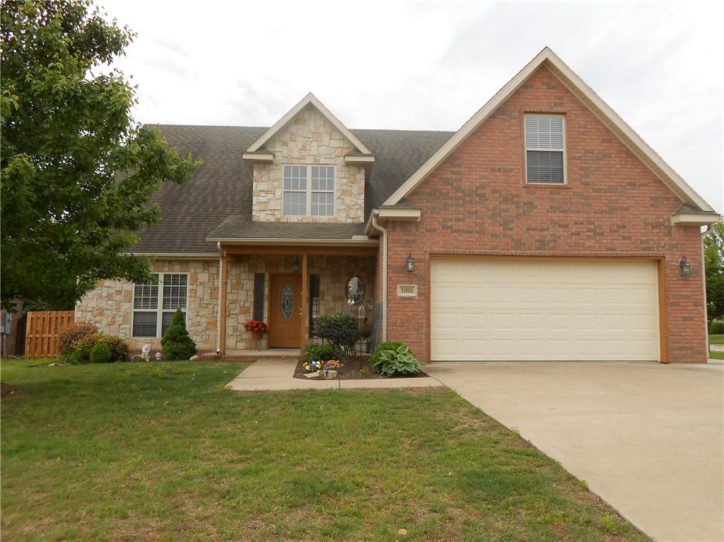 Great 4 Bedroom home with extra living space upstairs, new privacy fence, kitchen has granite countertops & stainless appliances, inviting covered back deck. Neutral colors, great North Springdale location just off Wagon Wheel Rd. & I-49.  Septic system is step system, Bethel Heights.