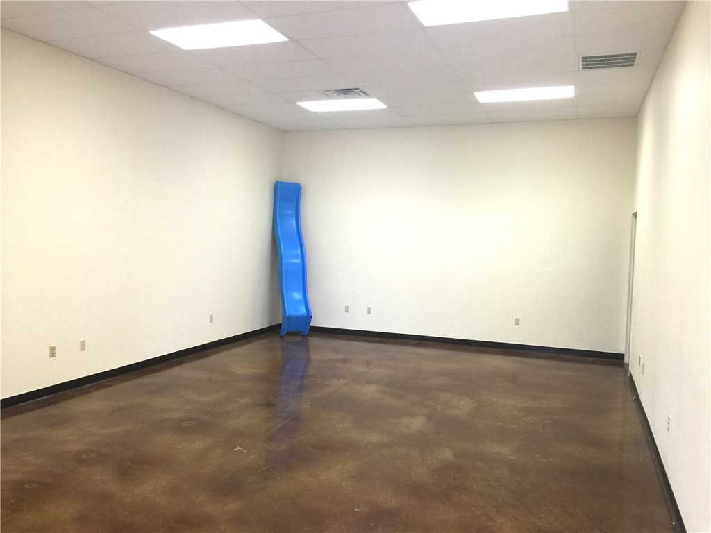 Moody Acres Bentonville - Commercial Lease