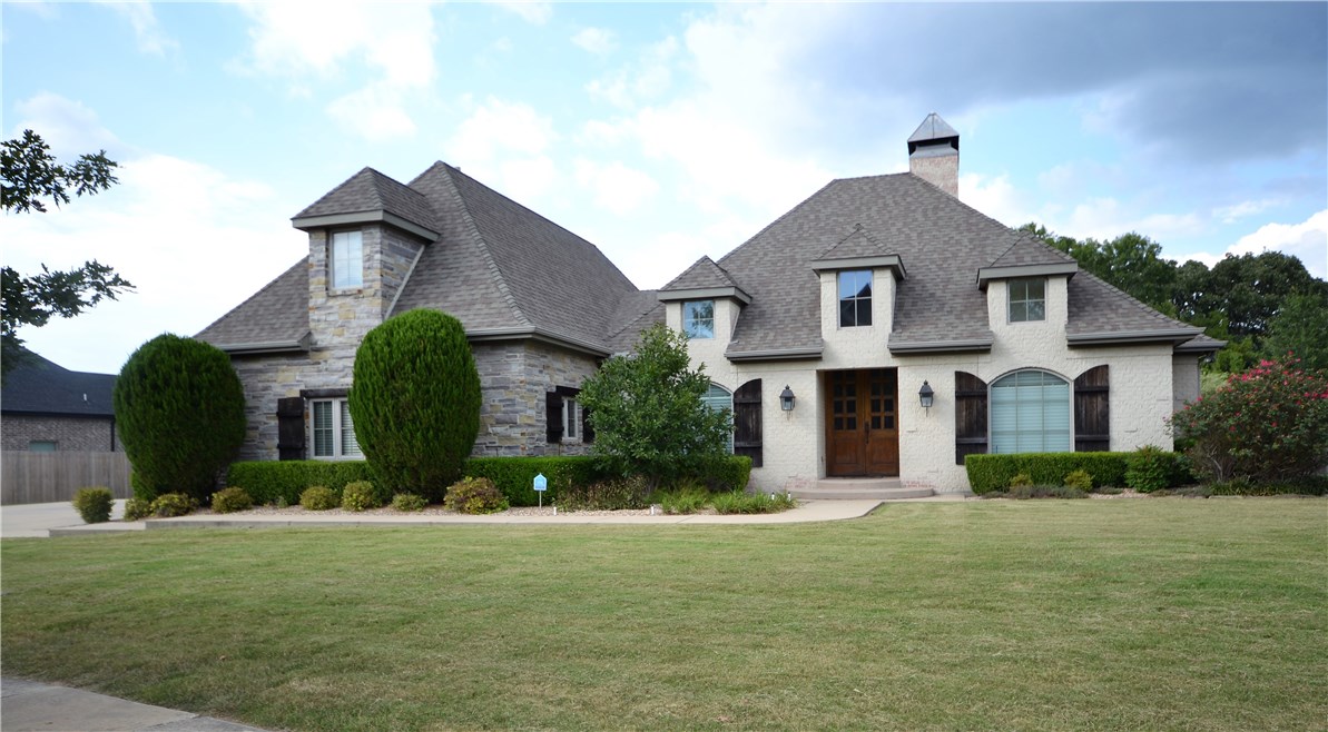 Beautiful home in Stone Bridge Gold Club & Community. Immaculately kept four bedrooms with 3.5 baths, open floor plan with huge living room and gorgeous kitchen, spacious backyard with outdoor fireplace, wood floors downstairs & RV parking pad are just some of the highlights for this home! All appliances included. Upgraded stainless steel kitchen appliances with exquisite granite counters. Upscale neighborhood. Fayetteville schools. 
Applicant must pass background & credit check. No pets allowed.