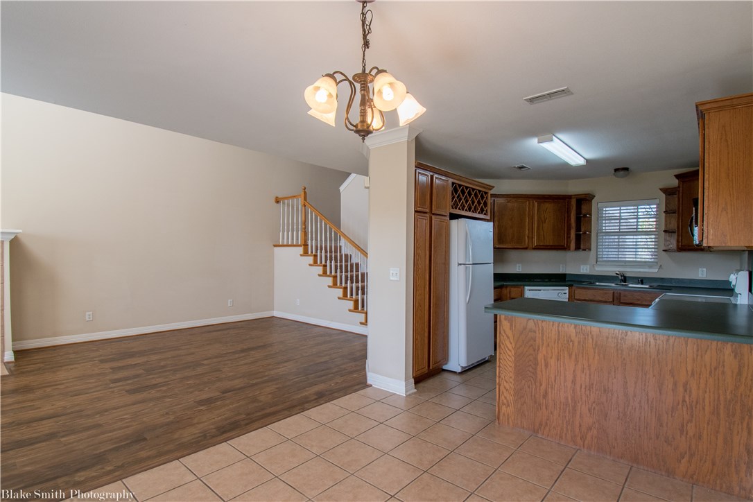 Rose Court-Valley View-Hpr - Residential Lease