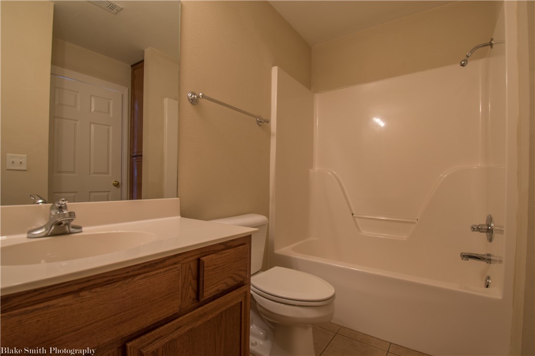 Rose Court-Valley View-Hpr - Residential Lease
