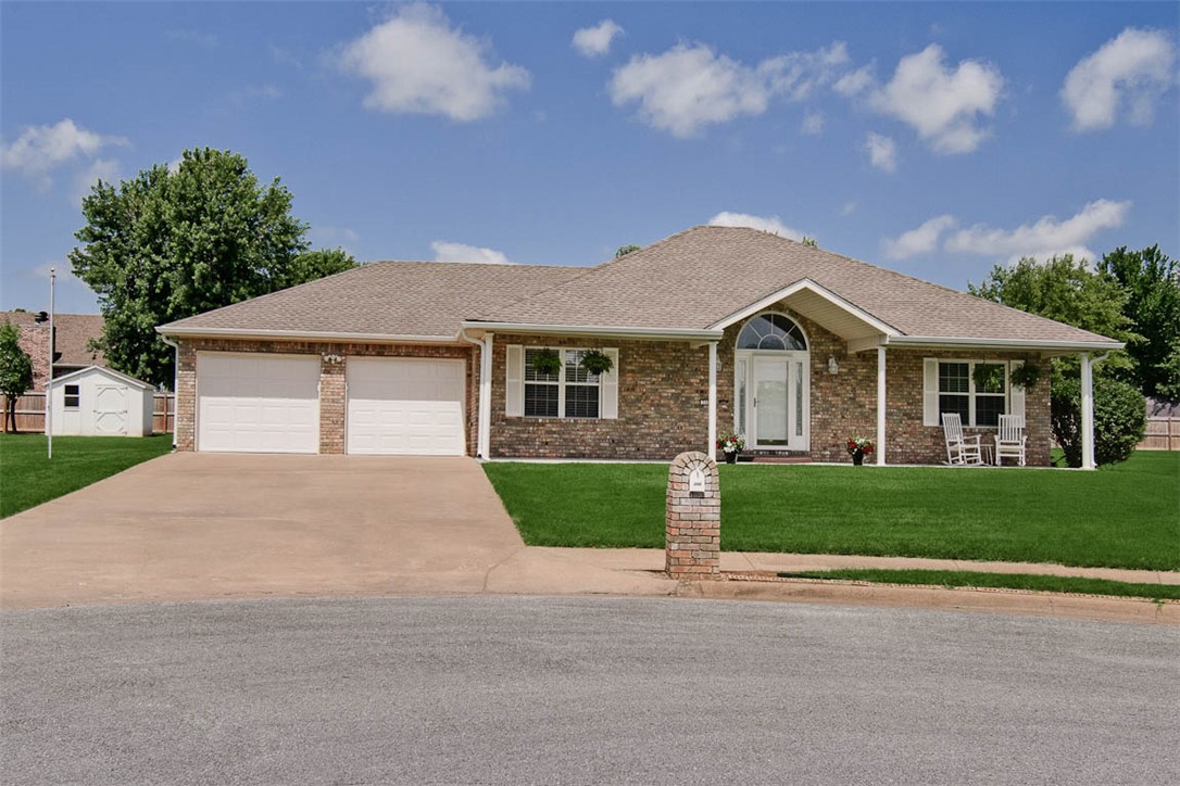 This is one of the cleanest, neatest homes in town! It is a 3 bedroom, 2 bath brick home on a half acre lot on a very nice cul-de-sac in the middle of everything in Farmington. You must see this one to believe it! It has a kitchen breakfast area plus a formal dining room, a fabulous den adjacent to the kitchen and a spacious living room with a gas fireplace. New water heater in 2019, then new roof, HVAC, interior paint, blinds, gutters and downspouts, crown moulding, light fixtures, epoxy garage floor, garage doors, primary bath shower heater, and whole house surge protector - ALL since 2023!!!! The yard has a 300 ft privacy fence across the back plus a 9x12 storage building with a new roof!