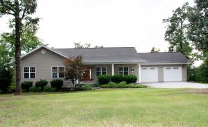 5BR/3BA home w/ split floor-plan & over 4500+ sq.ft. on 2+ acres in Bergman SD on Pavement! BEAUTIFUL inside & out, Kitchen showcases Granite Counter-Tops, Custom Cabinets, & a Commercial Size Stainless Steel Refrigerator! Large Master BR w/ 2 BIG walk-in closets, dual sinks, whirlpool tub & stand-up shower! Basement has 2 BR's & HUGE Den & Rec Room w/ kitchenette area & stained concrete floors!