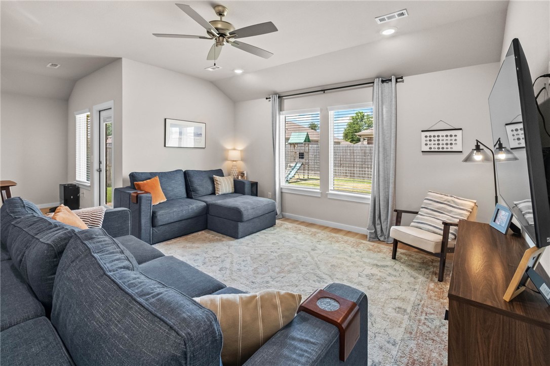 Cottonwood Place Sub Rogers - Residential
