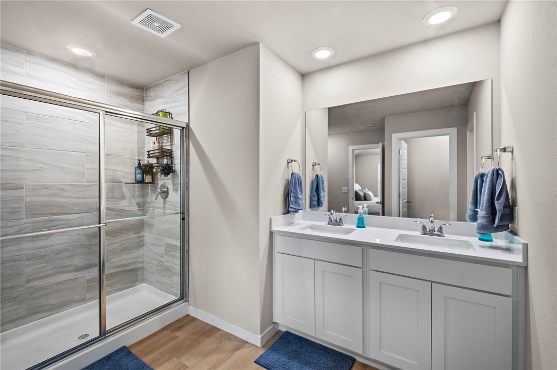 Cottonwood Place Sub Rogers - Residential
