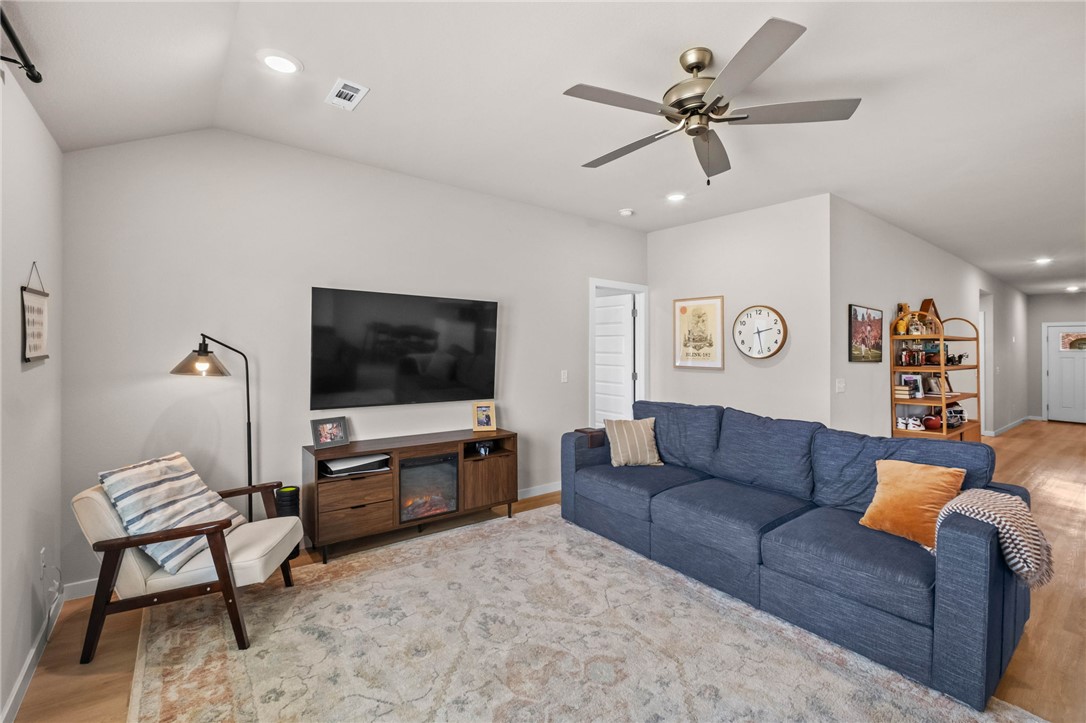 Cottonwood Place Sub Rogers - Residential