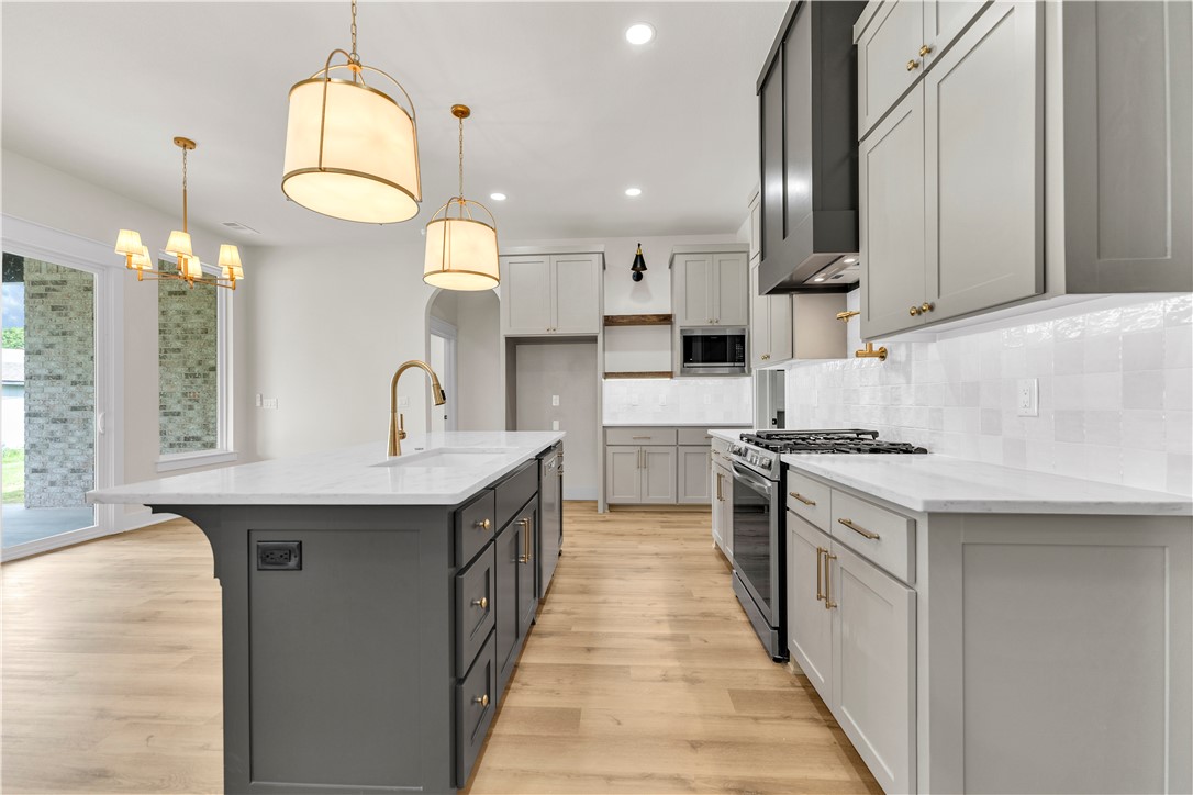 Maloree Woods Add Siloam Spgs - Residential