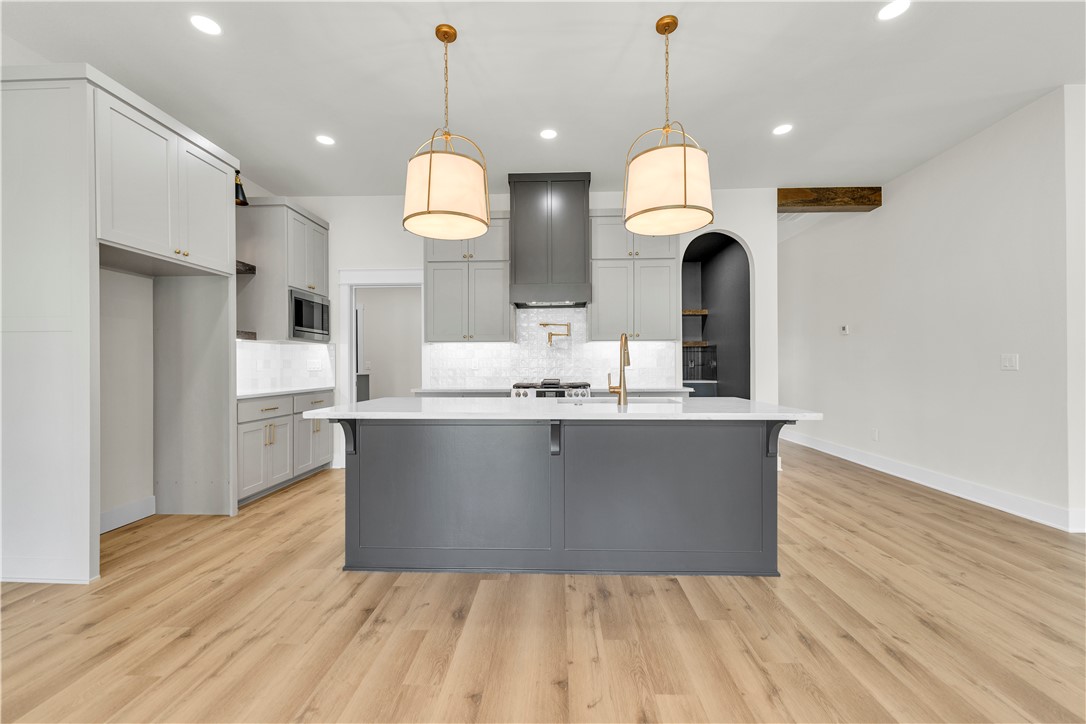 Maloree Woods Add Siloam Spgs - Residential