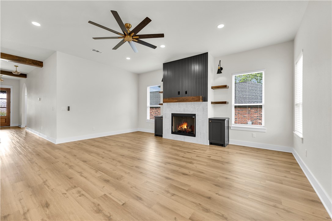 Maloree Woods Add Siloam Spgs - Residential