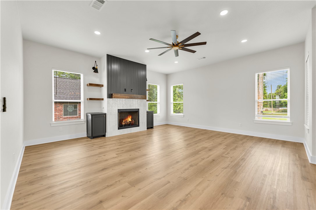 Maloree Woods Add Siloam Spgs - Residential
