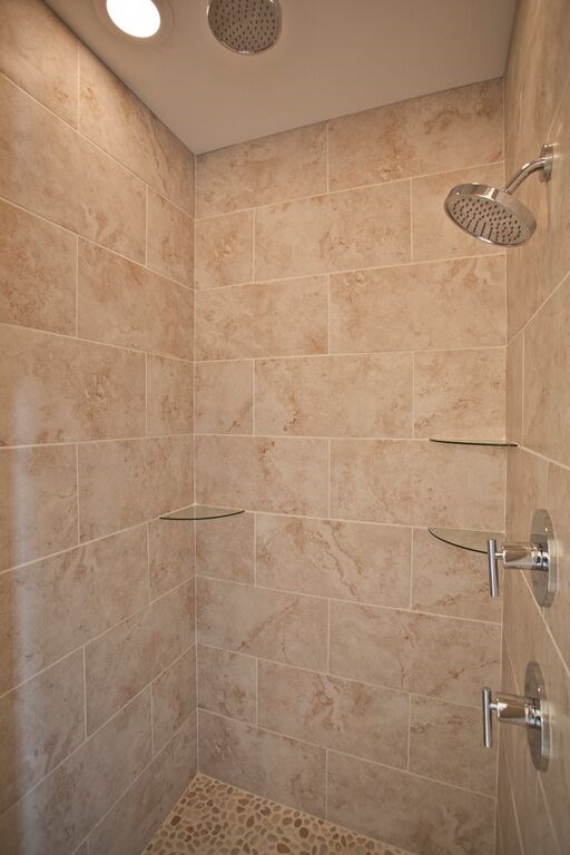 T J Hollands Sub Bentonville - Residential