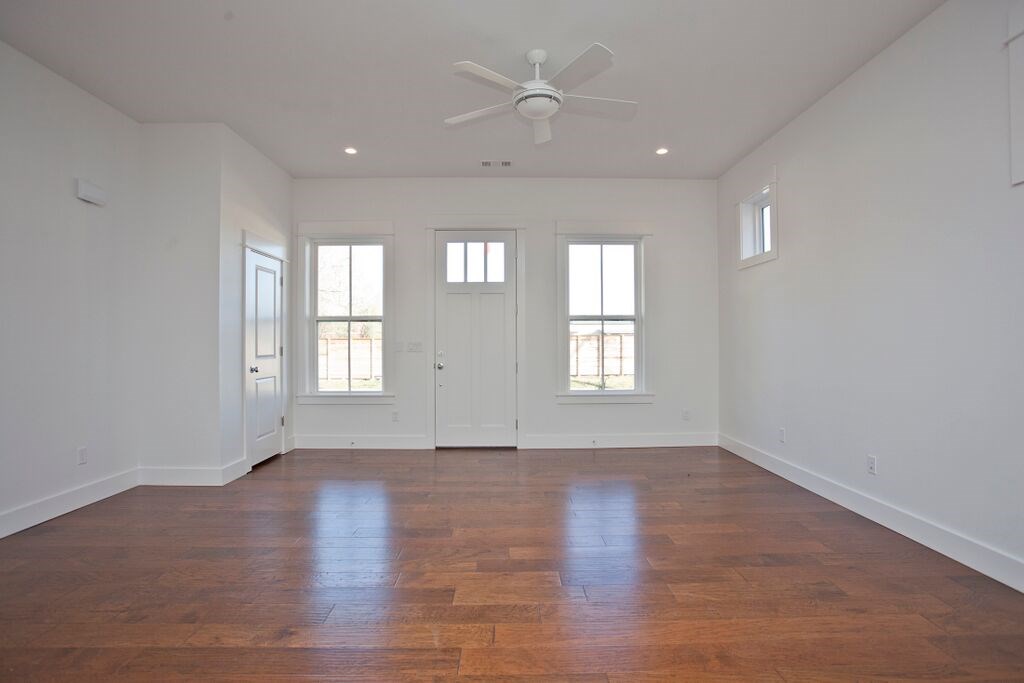 T J Hollands Sub Bentonville - Residential