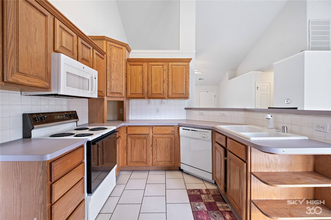 Weston Hills Sub Ph I Cave Spgs - Residential