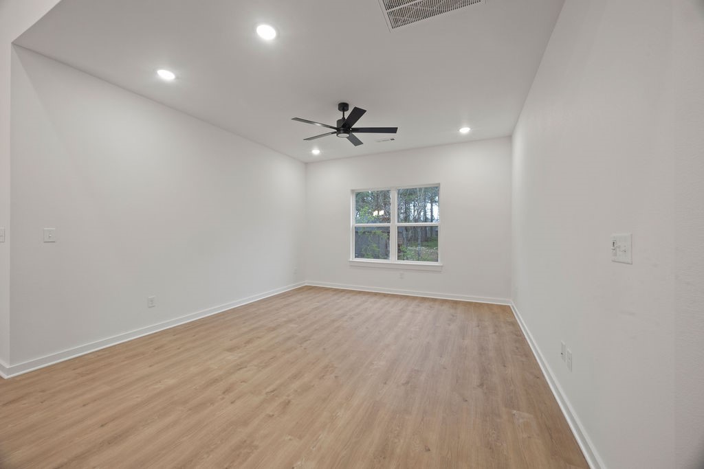 Banff Sub-Bvv - Residential Lease