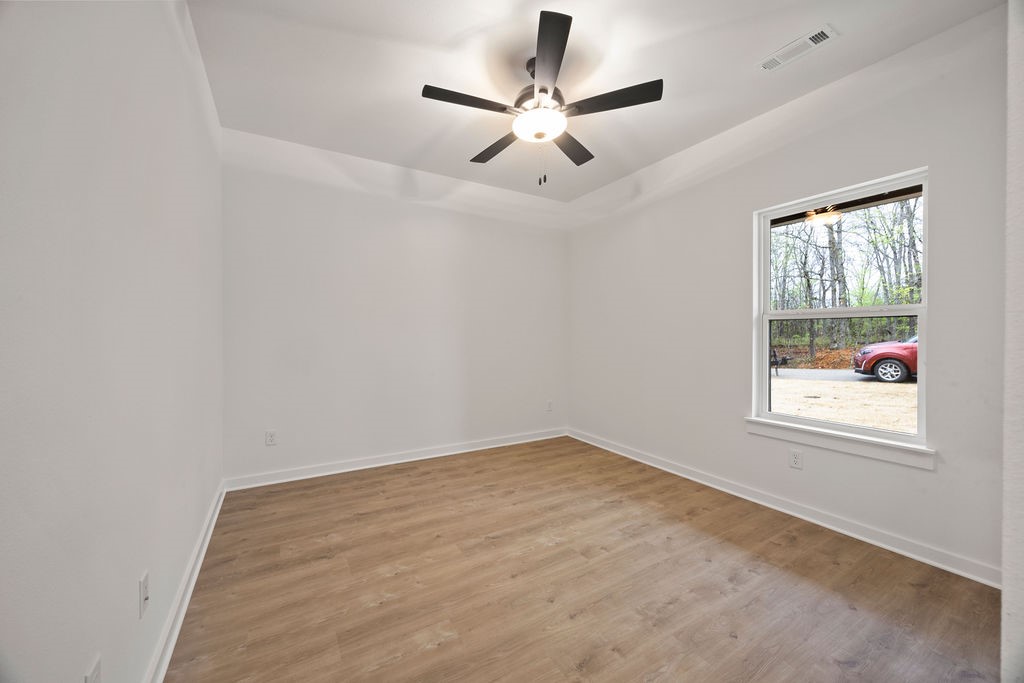 Banff Sub-Bvv - Residential Lease