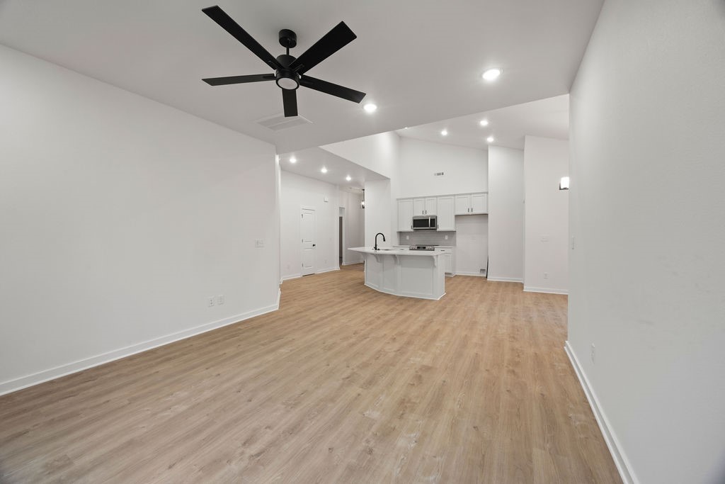 Banff Sub-Bvv - Residential Lease
