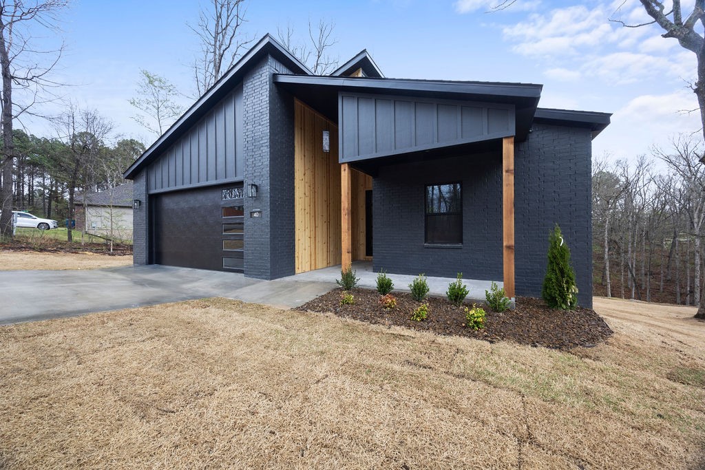 Banff Sub-Bvv - Residential Lease