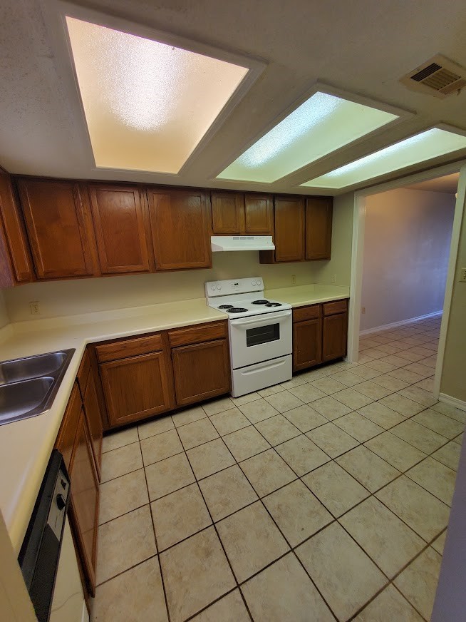 n/a - Residential Lease