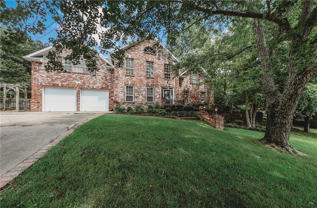 Deerpath Estates Ph I - Residential