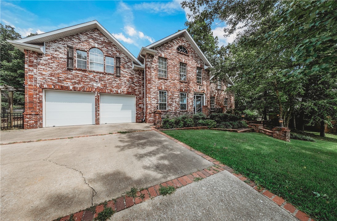 Deerpath Estates Ph I - Residential