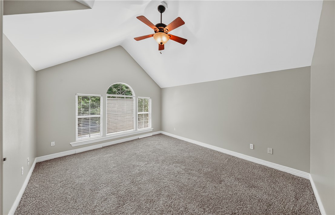 Deerpath Estates Ph I - Residential
