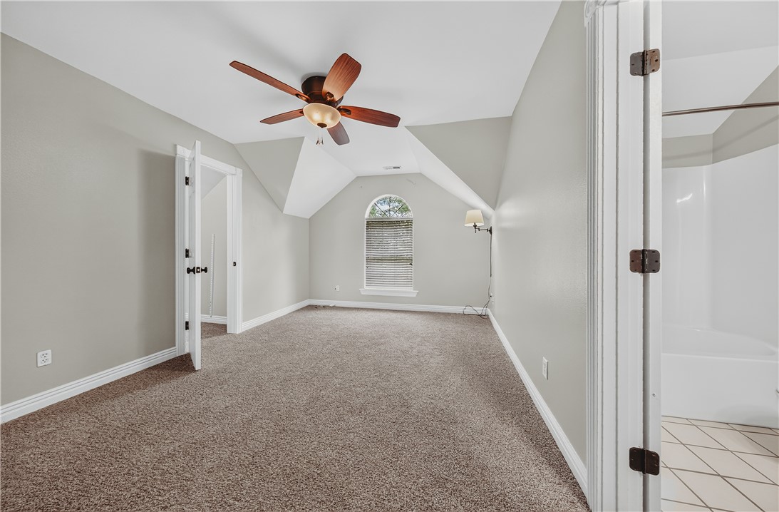 Deerpath Estates Ph I - Residential